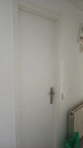 Puertas de madera blancas con cristal