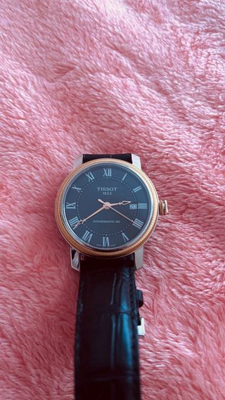 Reloj Tissot Automático Negro y Dorado