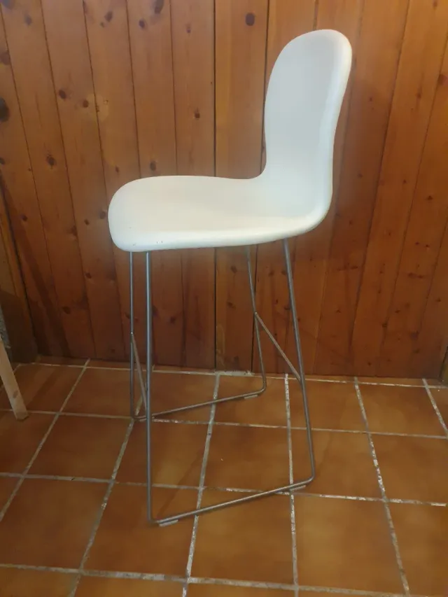 Taburete Capellini Diseño