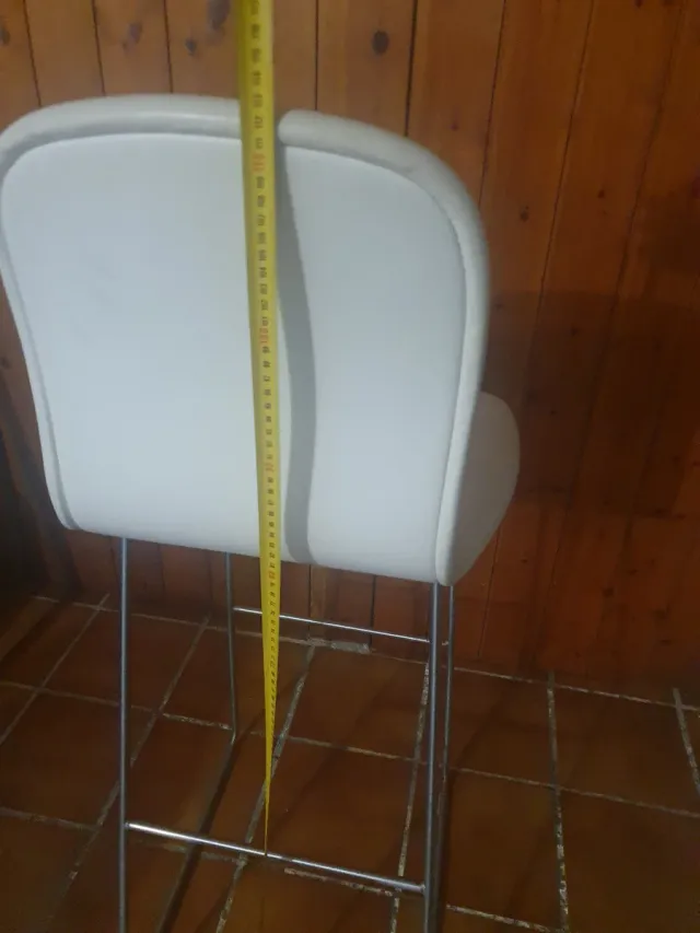 Taburete Capellini Diseño