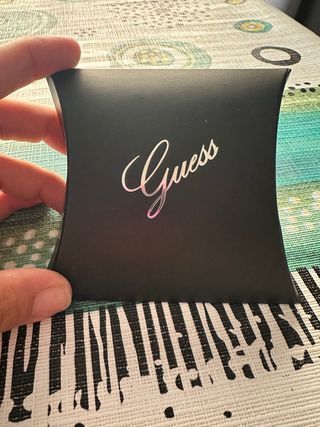Pendientes Guess