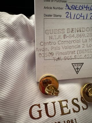 Pendientes Guess