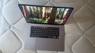 MacBook Pro 16" 2019 i9 32gb RAM- 8gb AMD Radeon 