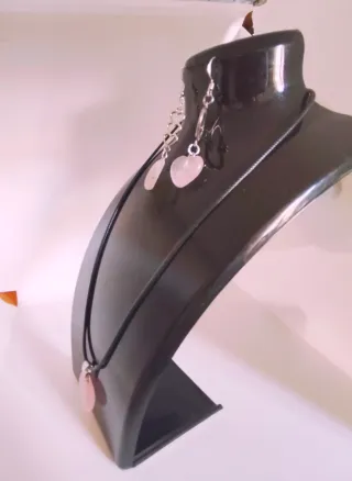 Conjuntos de collar y pendientes de piedras 