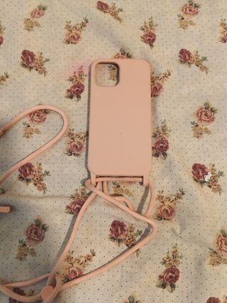 Funda iPhone Rosa con Cuerda