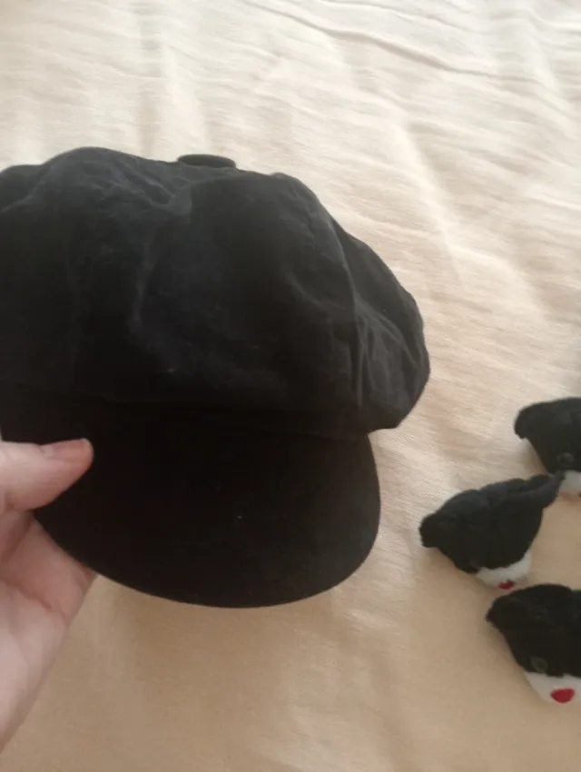 Gorrita terciopelo negro forrada adaptable