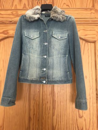 Cazadora vaquera Mango cuello pelo desmontable