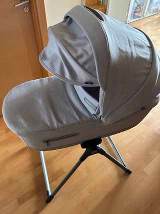 Silla y capazo Inglesina Aptica