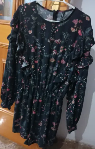 Mono corto Stradivarius Talla S manga larga