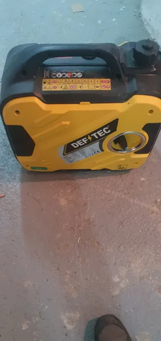 Grupo electrógeno DEF 2000W
