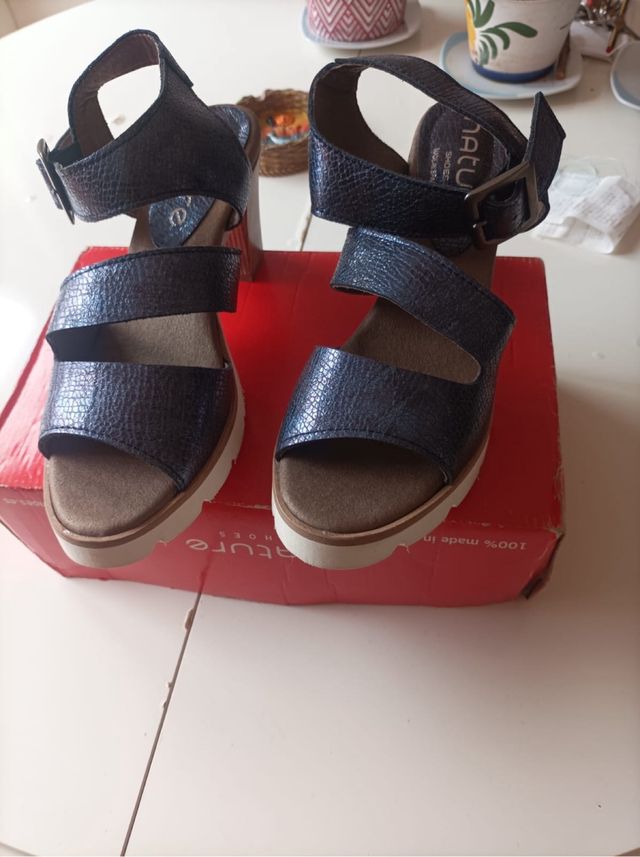 Sandalias de verano marrones