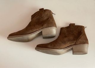 Botines cowboy ante marrón talla 40