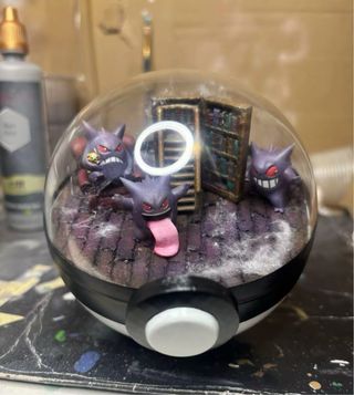 Pokeball Terrario Gengar 3D dipinto a mano