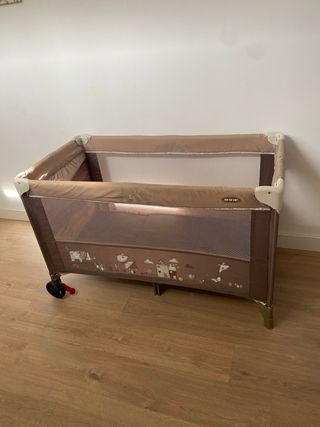 Cuna de viaje y parque infantil Jane