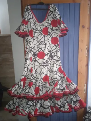 Vestido Flamenca Volantes Lunares
