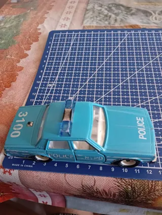 Coche Policía Majorette Chevrolet Impala 1/41