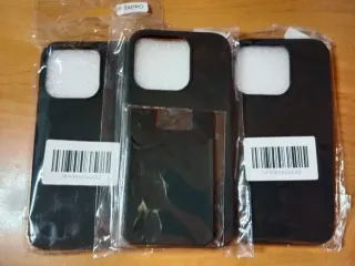3 Fundas iPhone 14 Pro Negras