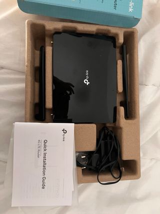 TP-Link TL-MR6400 4G LTE Router 300 Mbps Wi-Fi