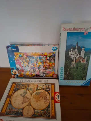 Lote de 3 puzles varios de 1000 piezas/unidad.