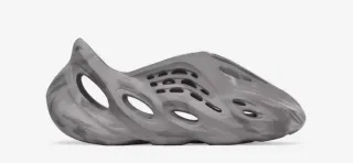 Yeezy Foam Runner Granito Tallas Varias
