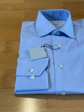 Camisa azul cielo talla M
