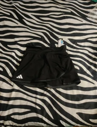 Falda Adidas Padel Tenis Negra
Nueva a estrenar