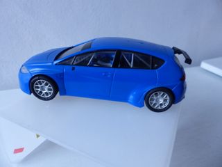 SCALEXTRIC - SEAT LEON AZUL ( CALLE )
