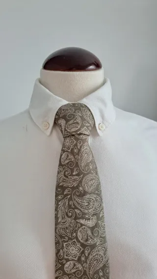 Corbata y pañuelo paisley cachemira
