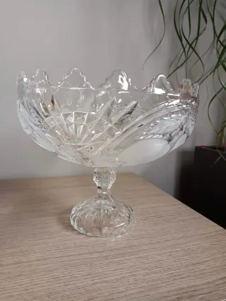 Frutero de cristal tallado
