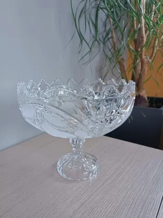 Frutero de cristal tallado