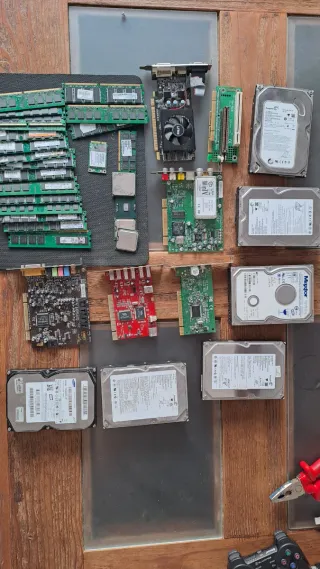 Lote piezas PC
