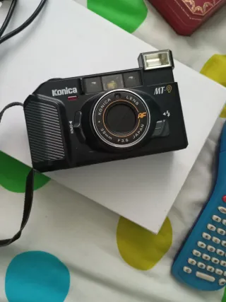 Cámara Konica MT-9 Negra