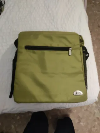 Mochila bandolera para portátil