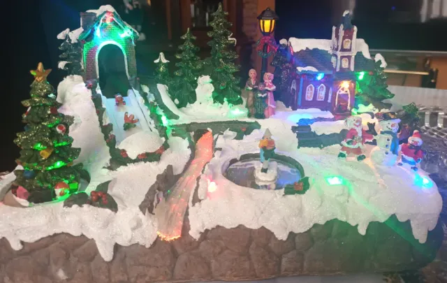 Escenario Navideño con Luz y Movimiento.sin musica