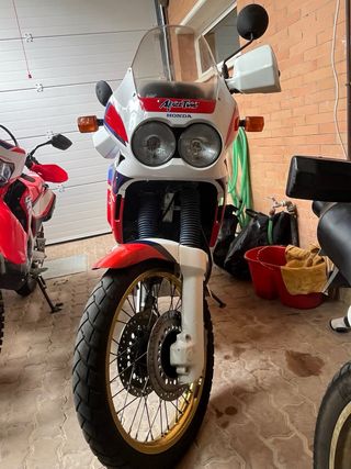 Honda Africa Twin RD04