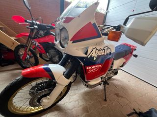 Honda Africa Twin RD04