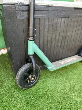 Scooter de Dirt STØRY