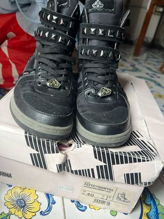 Fornarina Sneakers N.40 Nere con Borchie