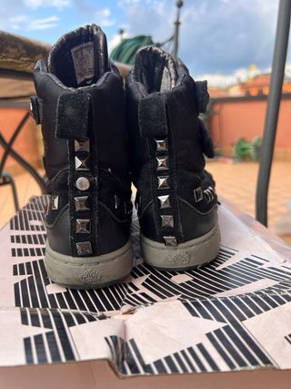 Fornarina Sneakers N.40 Nere con Borchie