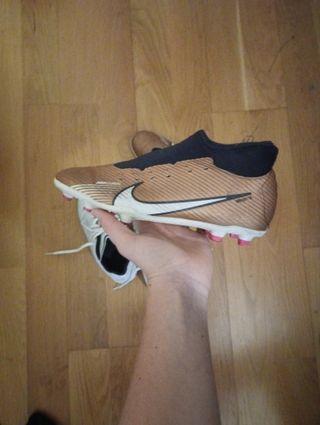2 pares zapatillas fútbol sala y F11