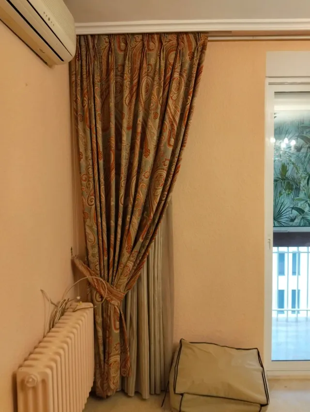 Cortinas, Colcha de 150 cm. y fundas cojín