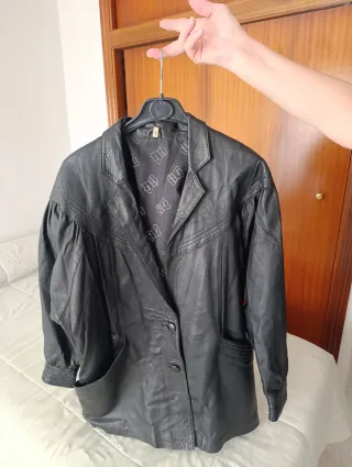 Chaqueta de piel auténtica negra