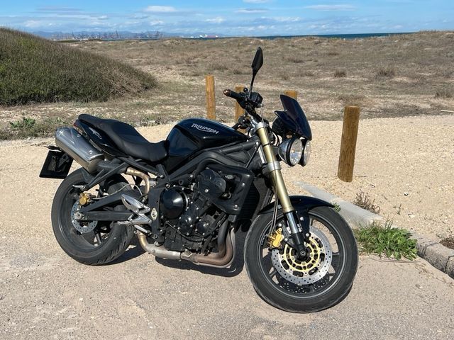 Triumph Street Triple 675