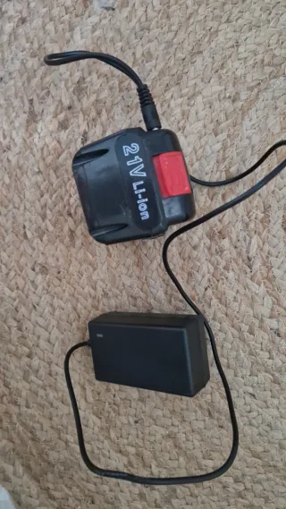 Taladro Atornillador Teeno 21V Li-Ion