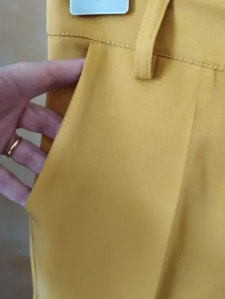 Pantaloni eleganti gialli