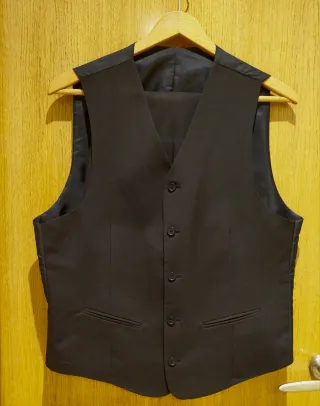 Traje de hombre azul marino