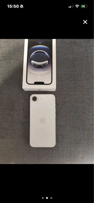 iPhone 16 e , impoluto