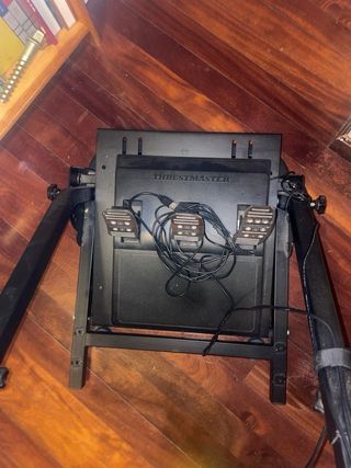 Volante Thrustmaster T150 con pedali