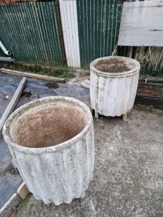 2 Maceteros de Piedra precio 50 euros unidad