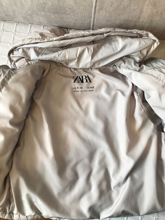 Plumífero Zara niña Talla 140 (9-10 años)